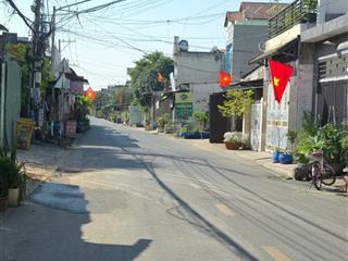 Hai mặt tiền đường 10m, ngang 8.5m trung tâm dĩ an  giá chỉ 5t4 tl