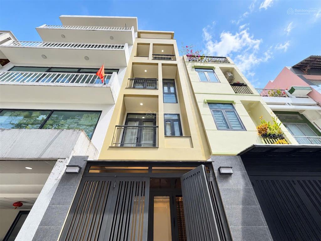Nhà huỳnh văn bánh, phú nhuận, 55m2, 4 tầng, ô tô ngủ trong nhà, nhỉnh 8 tỷ tl