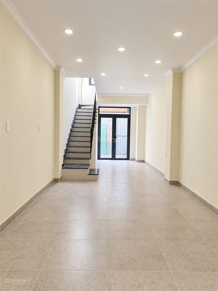 Nhà huỳnh văn bánh, phú nhuận, 55m2, 4 tầng, ô tô ngủ trong nhà, nhỉnh 8 tỷ tl