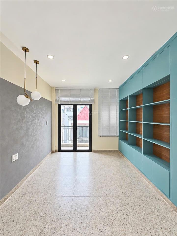 Nhà huỳnh văn bánh, phú nhuận, 55m2, 4 tầng, ô tô ngủ trong nhà, nhỉnh 8 tỷ tl