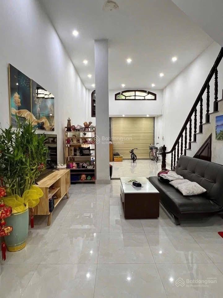 Bán nhà 3tầng đường rộng vỉa hè xô viết nghệ tĩnh p. thắng tam tp. vũng tàu giá 9,5 tỷ tl