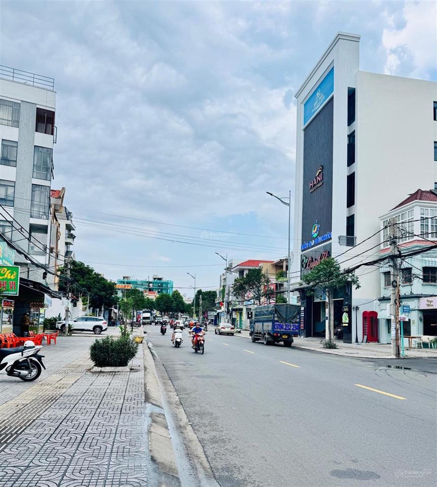 Bán nhà mặt tiền nguyễn văn trỗi, p4, vũng tàu vị trí cực đẹp hiếm có người bán giá 12 tỷ tl