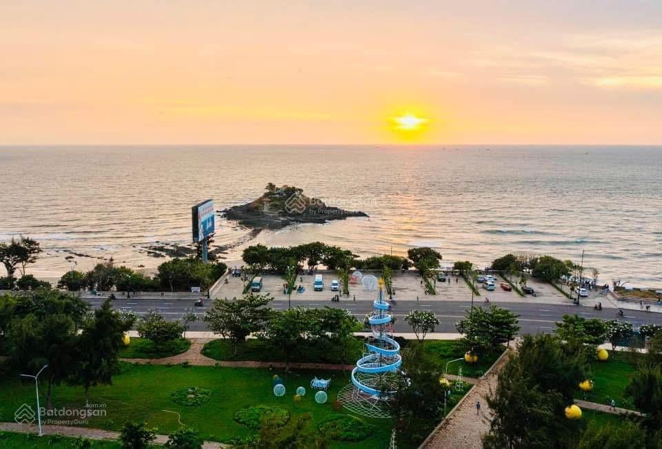 Bán nhà mặt tiền võ thị sáu p. 2 vũng tàu. vị trí siêu đẹp sát bờ hồ cực hiếm có 460m ngang 17m