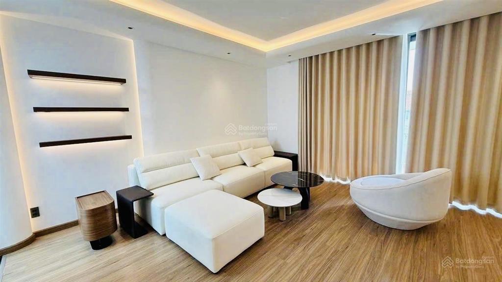 Bán nhà đẹp 4 tầng thang máy cực cao cấp mặt tiền mạc đĩnh chi, p4, vũng tàu, giá 13,5 tỷ tl