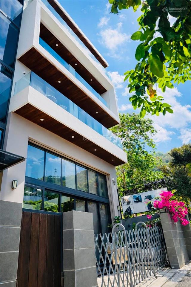 Bán nhà đẹp 5 tầng có thang máy view biển trần phú, p5 vũng tàu vị trí cực đẹp vào gần giá 16 tỷ tl