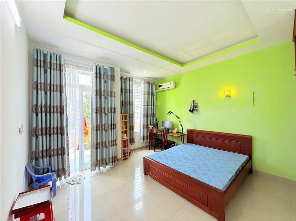 Bán nhà mặt tiền hoàng văn thái, tp. vũng tàu. gần biển bãi sau, giá 9,99 tỷ