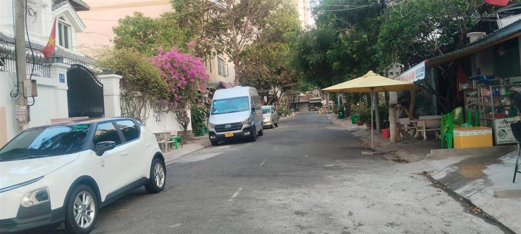 Bán đất mặt tiền nội bộ hồ quý ly đi bộ ra biển thuỳ vân 96m(4x24) giá 11,9 tỷ tl