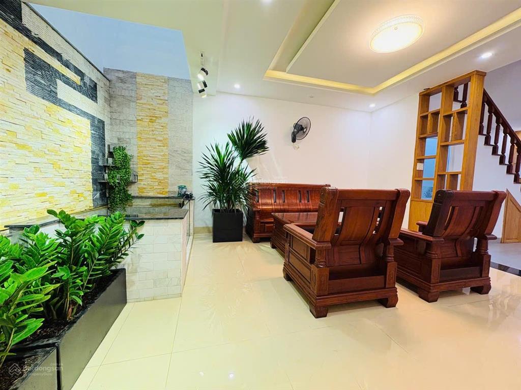 Bán nhà đẹp 3 lầu hẻm 2 ô tô bình giã, p8, vũng tàu, giá 9,3 tỷ tl