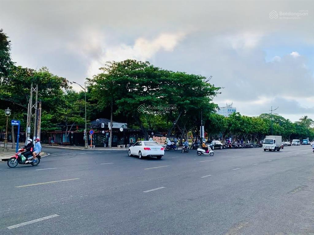 Bán nhà đẹp mặt tiền lê văn tám p.1 vũng tàu vị trí đẹp đi bộ ra biển bãi trước. giá chỉ 16,5 tỷ