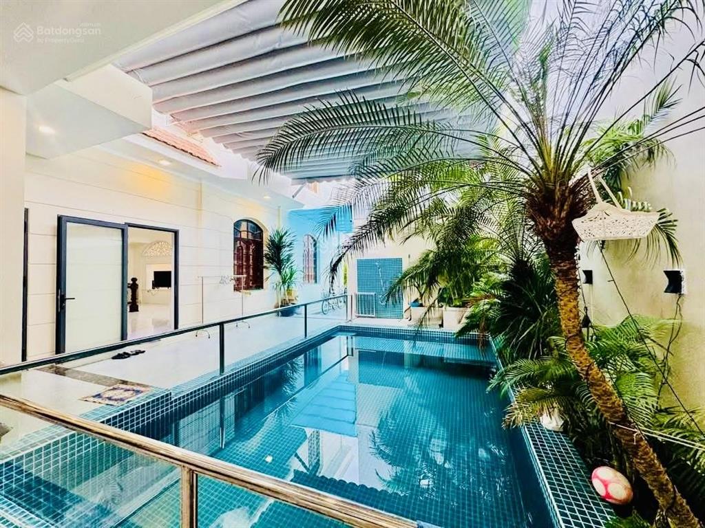 Cho thuê biệt thự hồ bơi sân vườn rộng gần bờ hồ bàu sen 6pn full nội thất giá 35 triệu