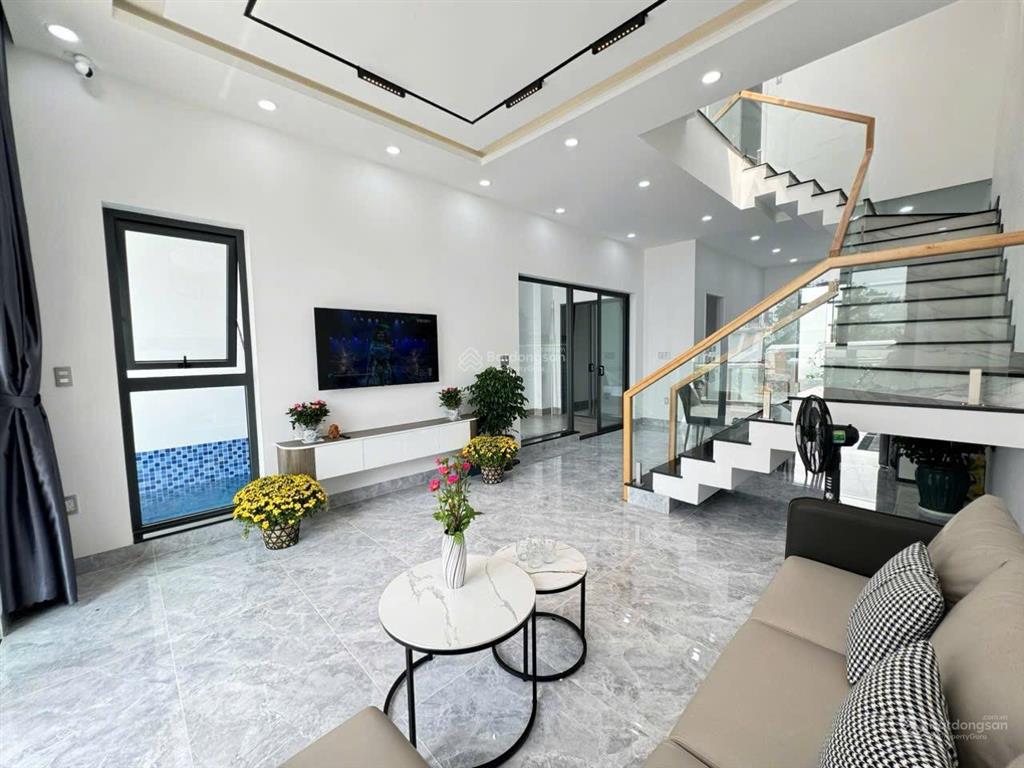 Bán biệt thự view biển trần phú bãi dâu vũng tàu cực đẹp, hẻm rộng vào gần