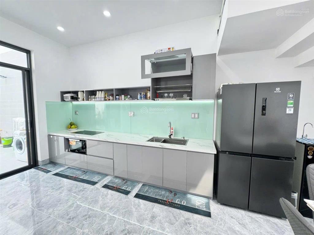 Bán biệt thự view biển trần phú bãi dâu vũng tàu cực đẹp, hẻm rộng vào gần