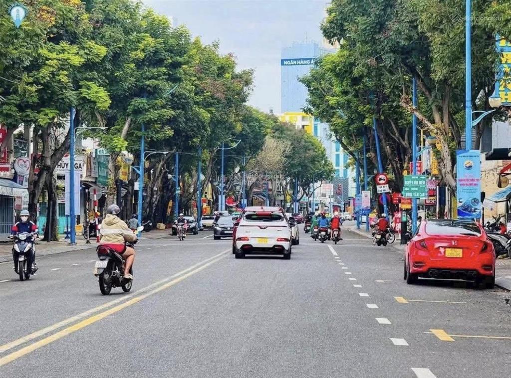 Bán đất mặt tiền phường 9 vũng tàu 190m2 ngang 10m siêu đẹp. vị trí buôn bán đông đúc. cho thuê tốt