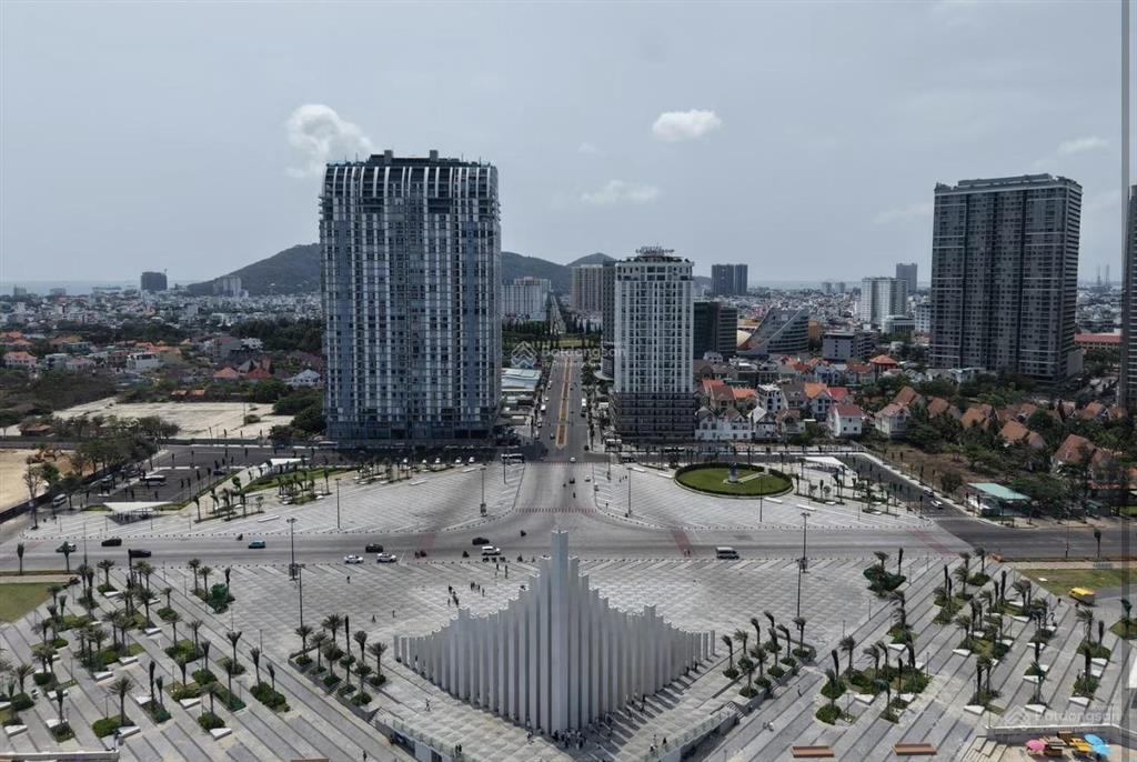 Biệt thự 1.740m mặt tiền đào duy từ đi bộ ra biển bãi sau thùy vân giá tốt bán gấp trong tháng