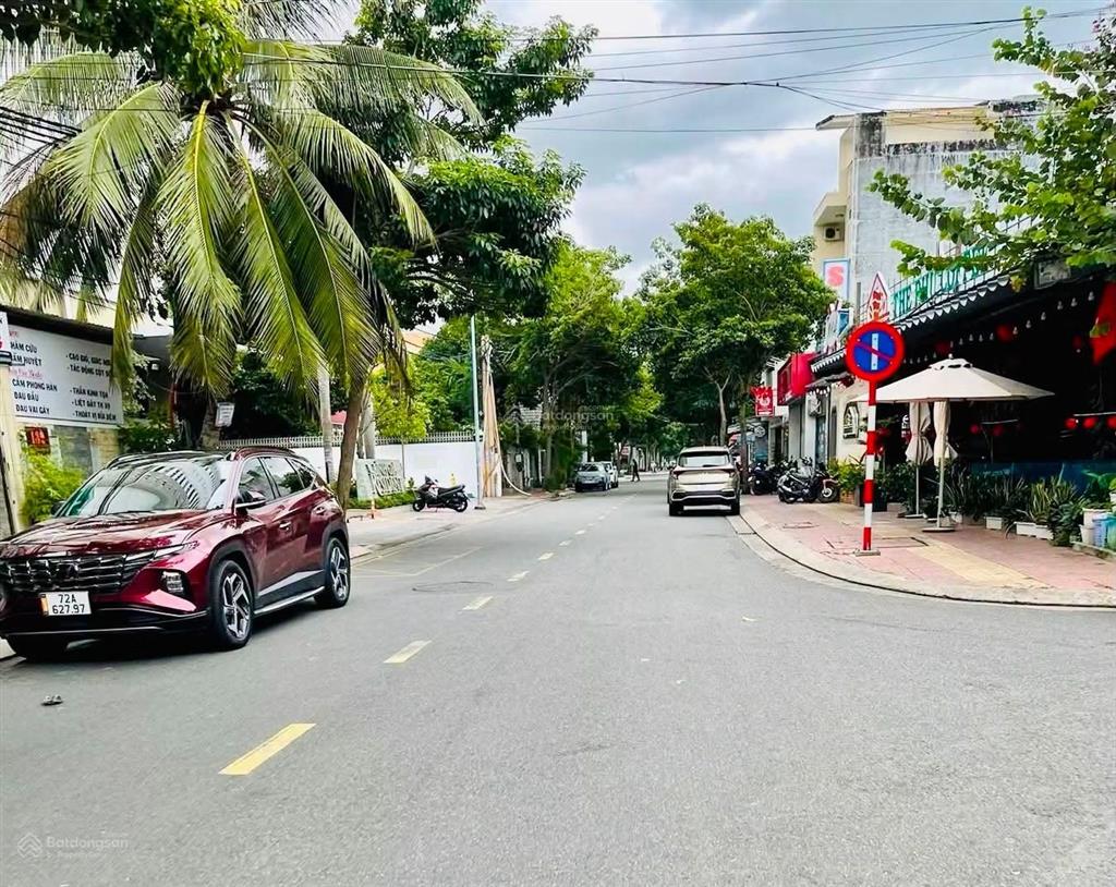 Bán nhà mặt tiền đường nguyễn thị minh khai phường 8 vũng tàu gần tháp tam thắng. giá 9,99 tỷ tl