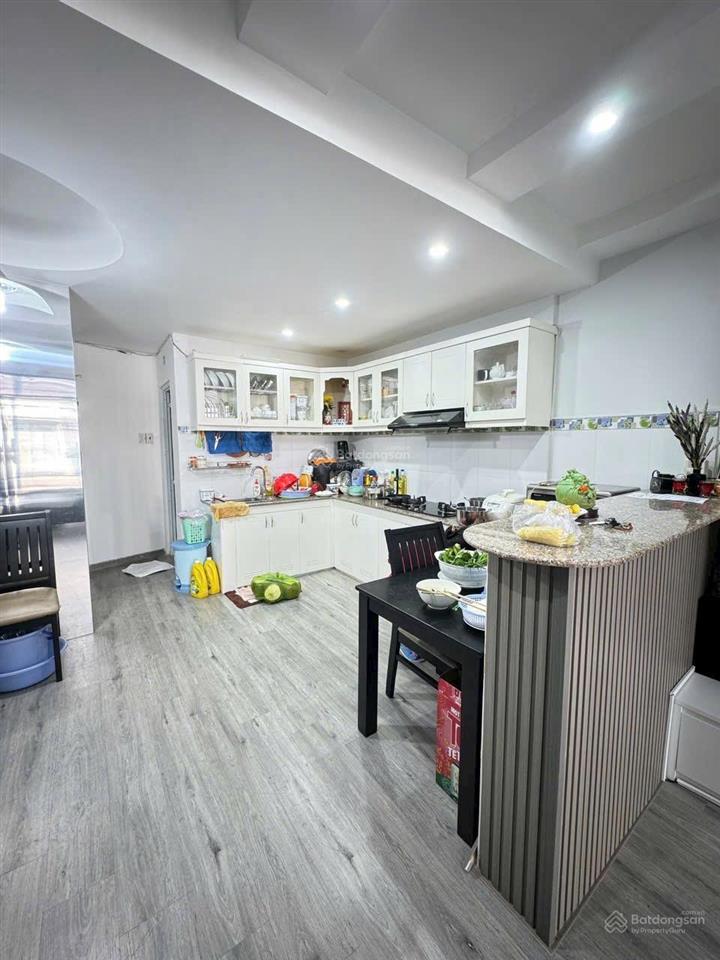 Bán nhà đẹp 4 tầng thang máy hẻm ô tô phan chu trinh gần biển bãi sau p2, vt. giá 8,5 tỷ