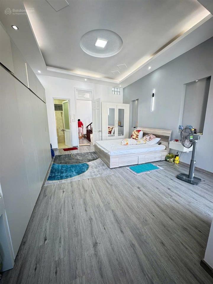 Bán nhà đẹp 4 tầng thang máy hẻm ô tô phan chu trinh gần biển bãi sau p2, vt. giá 8,5 tỷ