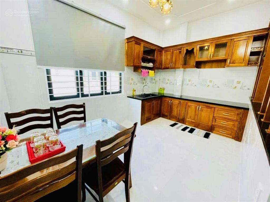 Bán nhà mặt tiền nguyễn tri phương, p7, vt xây 3 lầu vị trí buôn bán cực tốt. giá 17,5 tỷ tl