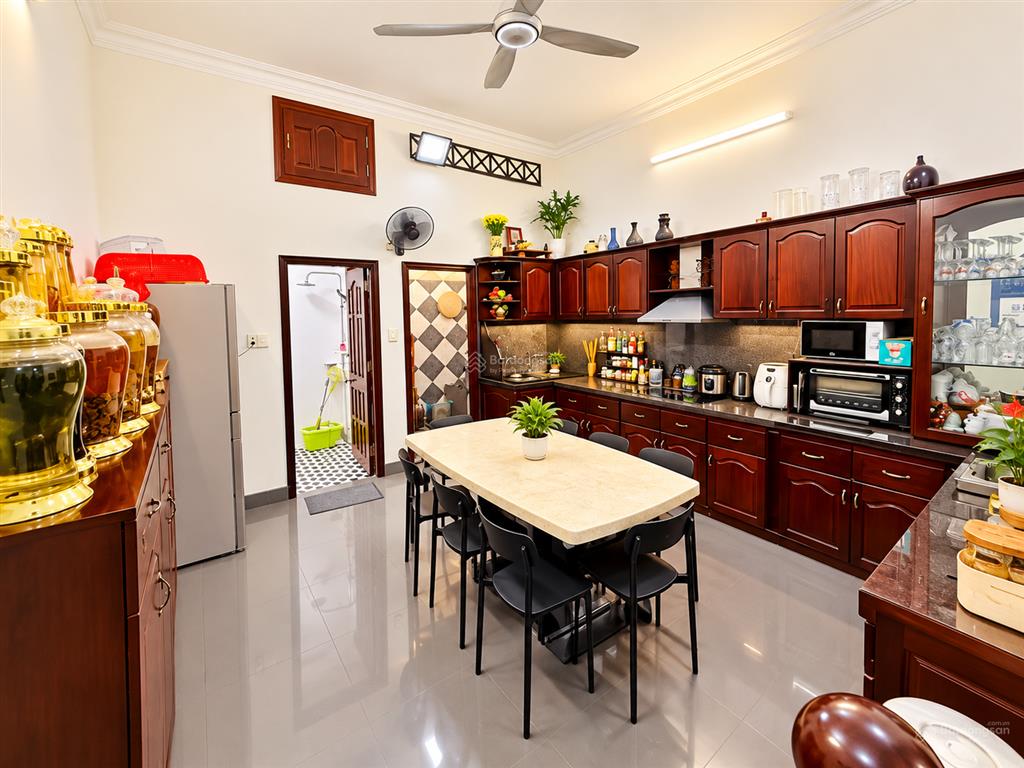 Bán nhà đường rộng vỉa hè khu song ngữ p9 vũng tàu giá siêu tốt 9,1 tỷ