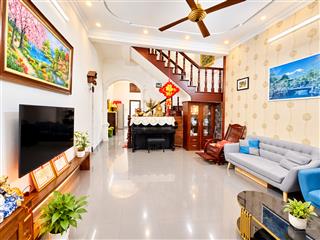 Bán nhà đường rộng vỉa hè khu song ngữ p9 vũng tàu giá siêu tốt 9,1 tỷ