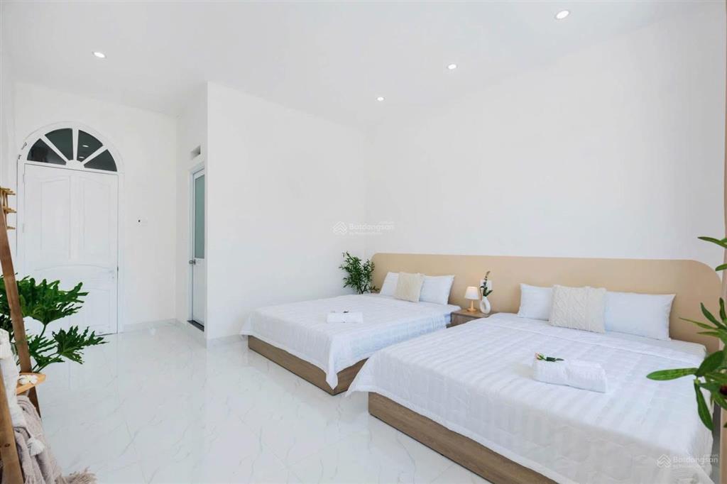 Bán nhà mặt tiền phan chu trinh vị trí siêu đẹp sát biển thuỳ vân ngang gần 10m giá tốt
