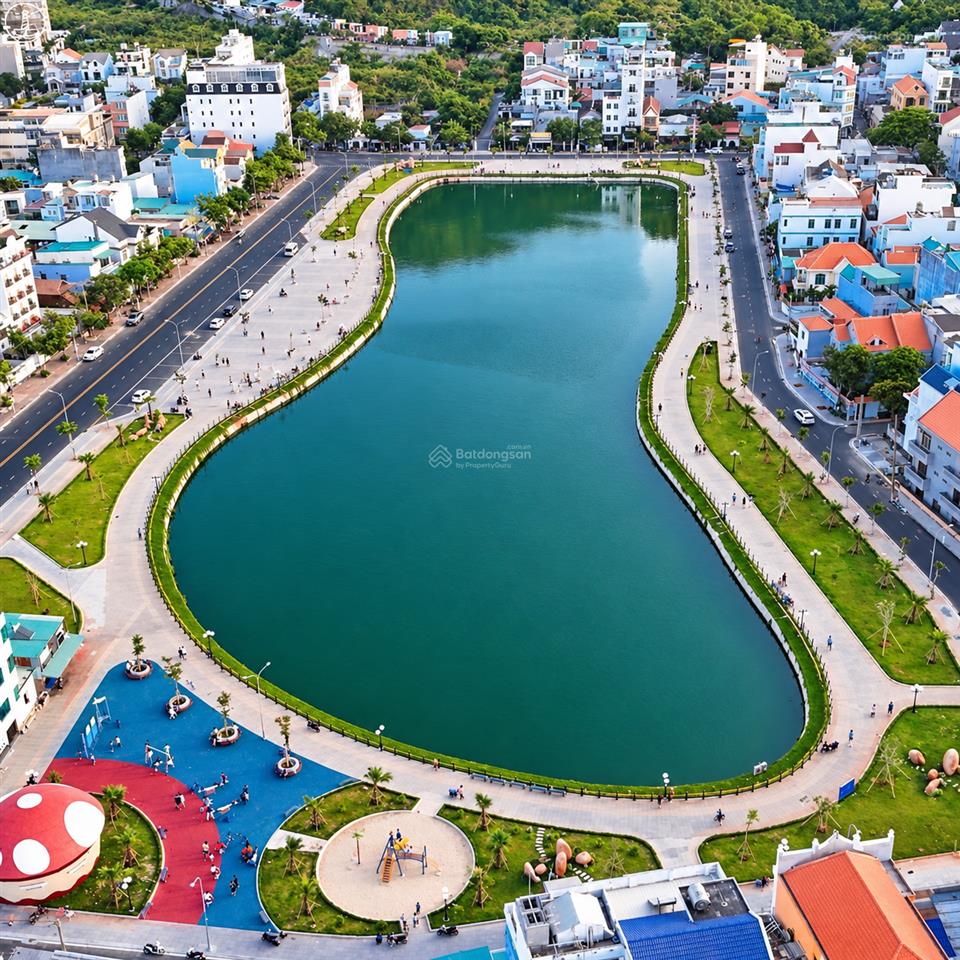 Bán nhà 3 lầu sát bờ hồ võ thị sáu vũng tàu. vị trí cực đẹp đường rộng gần biển