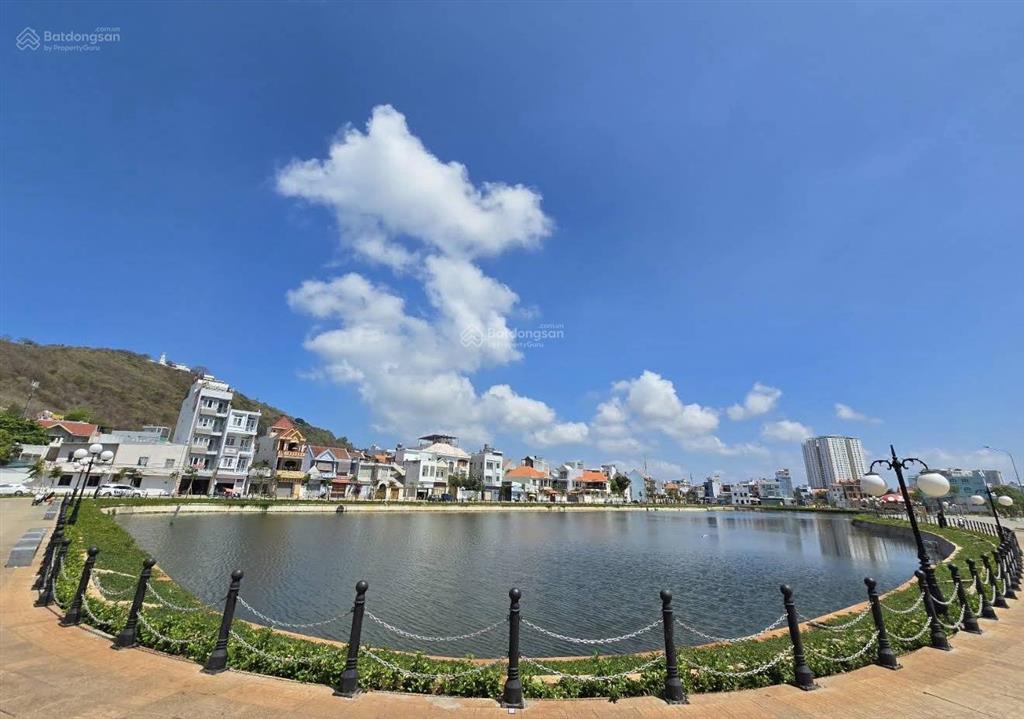 Bán nhà 3 lầu sát bờ hồ võ thị sáu vũng tàu. vị trí cực đẹp đường rộng gần biển