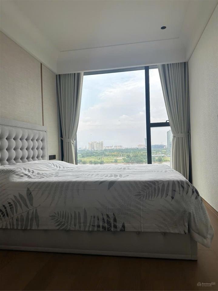 Một trong những căn 2pn giá tốt grand marina saigon 89m2, view sông, giá chỉ 59 triệu/tháng