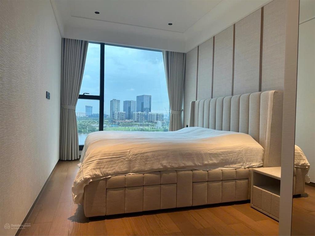 Một trong những căn 2pn giá tốt grand marina saigon 89m2, view sông, giá chỉ 59 triệu/tháng