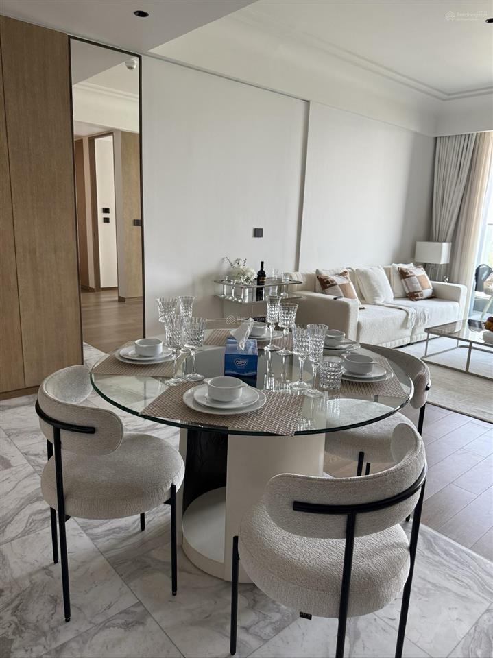 Một trong những căn 2pn giá tốt grand marina saigon 89m2, view sông, giá chỉ 59 triệu/tháng