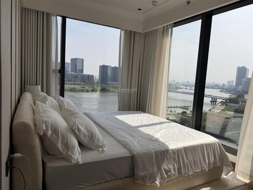 Một trong những căn 2pn giá tốt grand marina saigon 89m2, view sông, giá chỉ 59 triệu/tháng