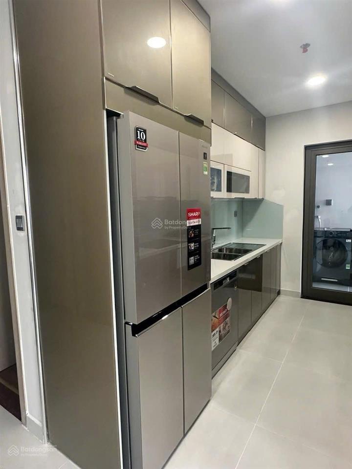 Chủ nhà chuyển sang hà đông cần bán gấp giá rẻ căn 101m2 3pn full nội thất hướng đông nam