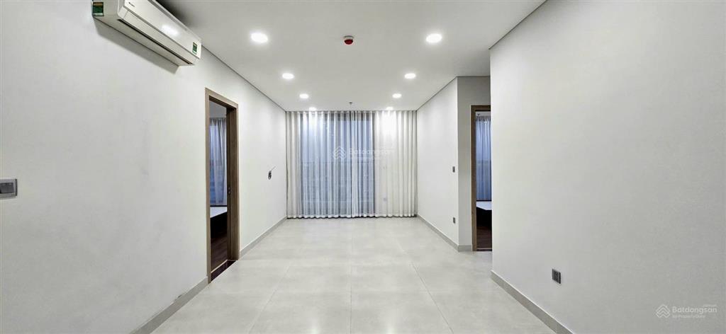 Bán gấp căn góc rẻ nhất giá 8,150 tầng trung đẹp sẵn sổ đỏ toà k3