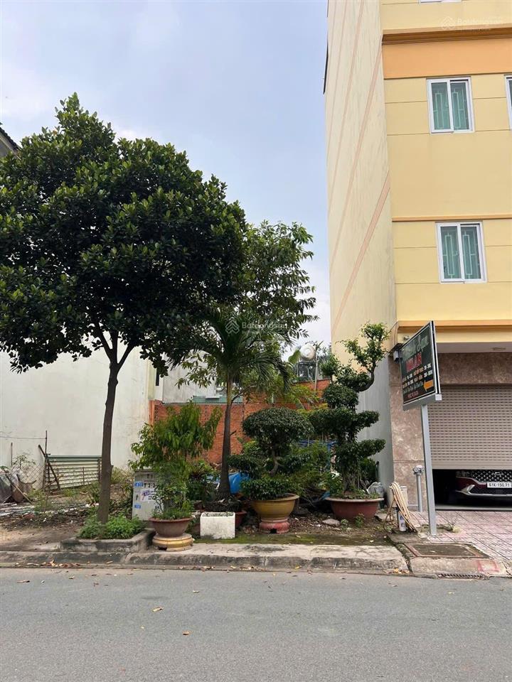 Bán lô đất vàng gs2 gần chung cư tbs dĩ an kinh doanh đỉnh. 5x18m. 90m2