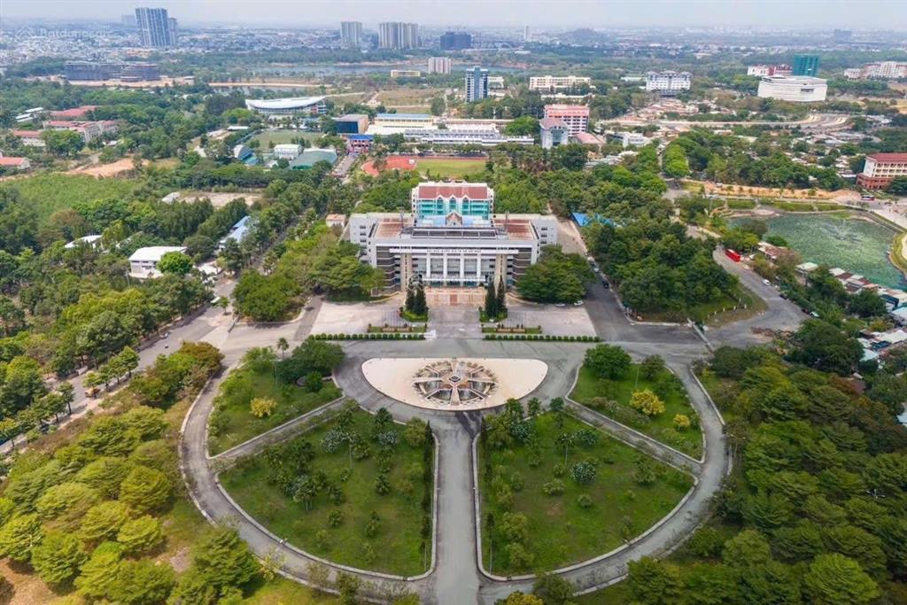 Lô đất góc 2 mặt thoáng sát ktx khu b đhqg