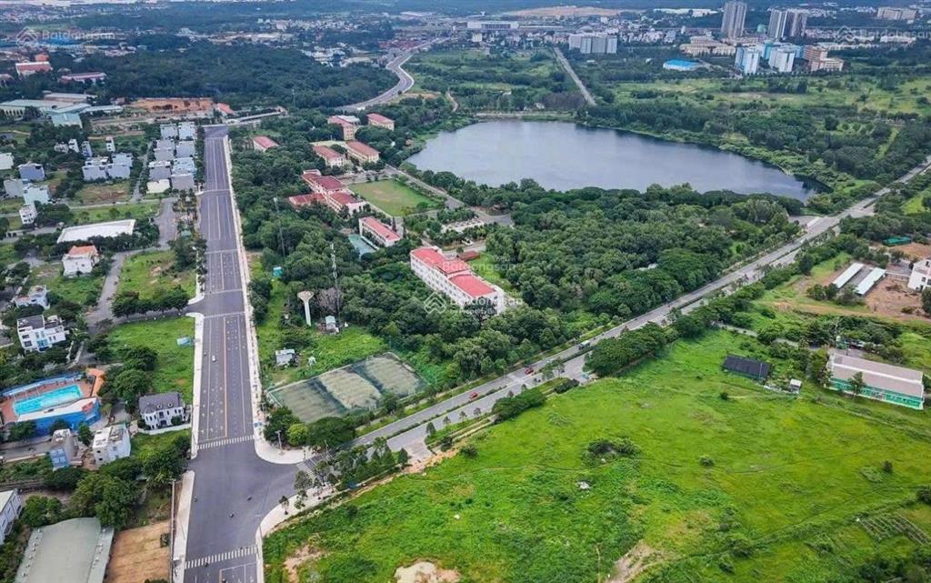 Bán lô góc hai mặt tiền 167.5m2 kdt bình nguyên đông hòa, tp. hcm
