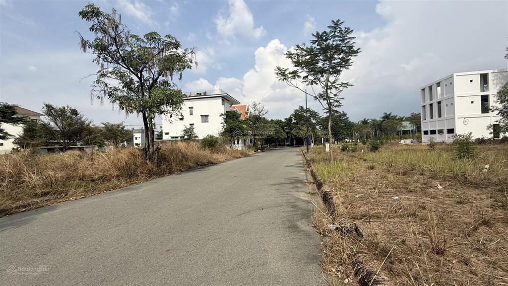 Bán lô đất biệt thự kế bên đường thống nhất 300m² kdt bình nguyên đông hòa, tp. hcm