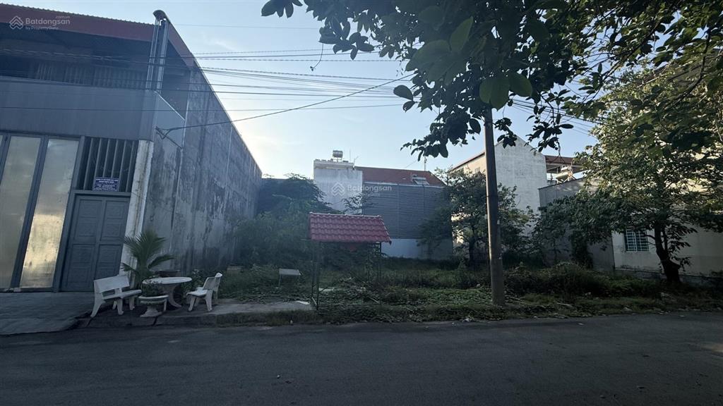 Bán lô đất đẹp 200m vị trí vàng kế bên đt743a tiềm năng kinh doanh cao