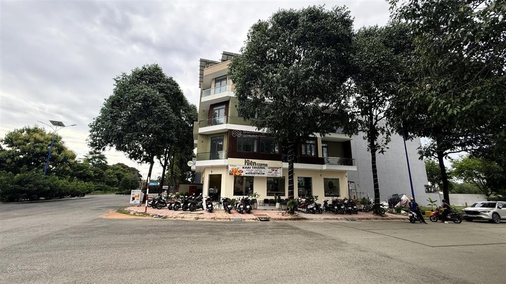 Chủ cần tiền giảm ngay 300 triệu bán gấp lô đất nhà phố kdc bình nguyên