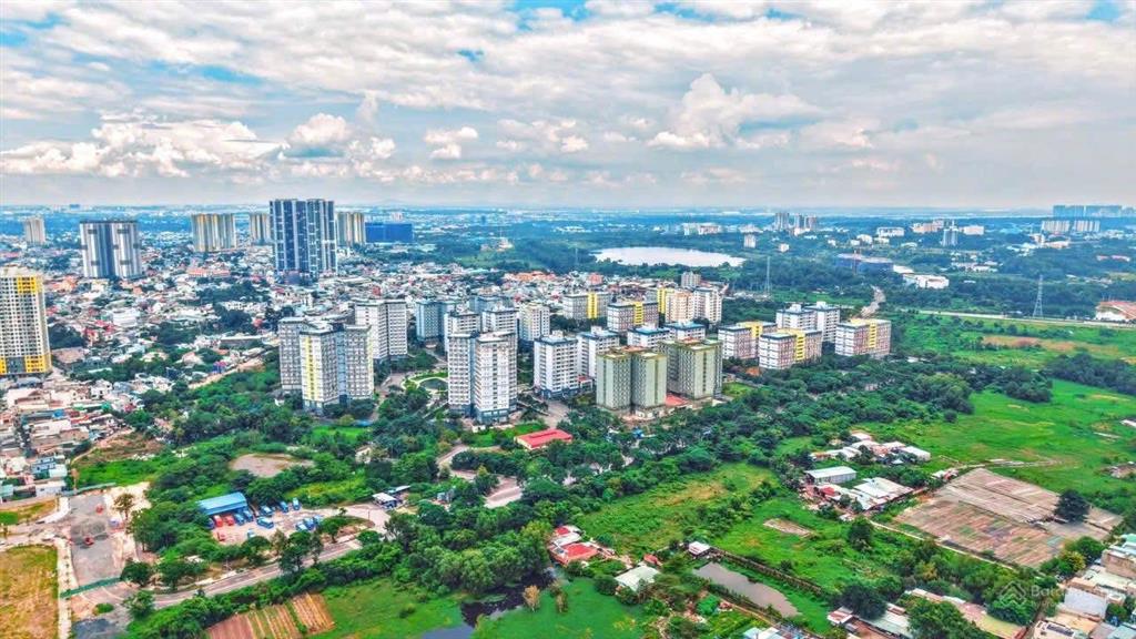 Chủ cần tiền giảm ngay 300 triệu bán gấp lô đất nhà phố kdc bình nguyên