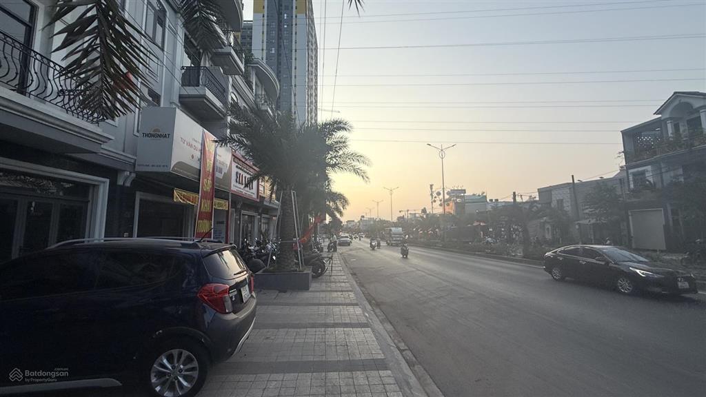 Lô đất lớn mặt tiền thống nhất