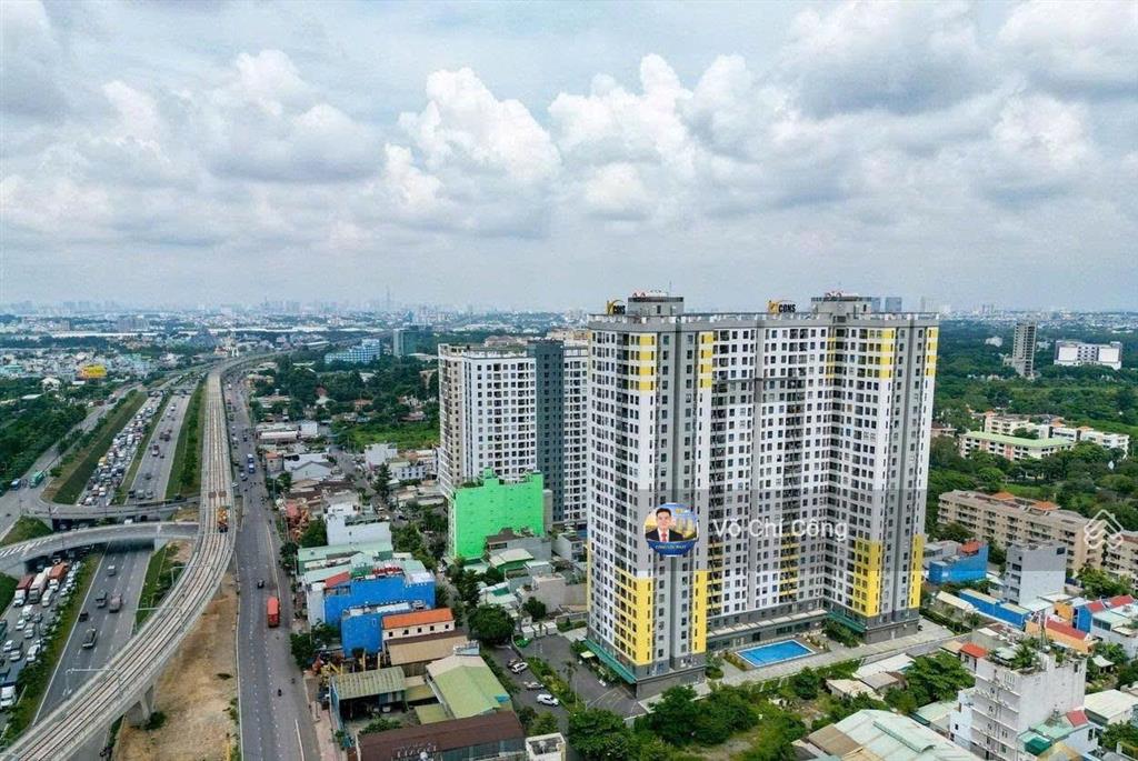 Mặt tiền tân lập 656m2 có 560m2 thổ cư dòng tiền 200 triệu/tháng