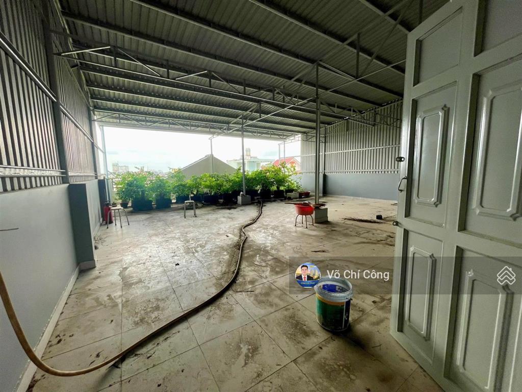 Cho thuê nhà 4 tầng ngang 10m, diện tích sử dụng 1000m2 sàn chỉ 35tr/1 tháng