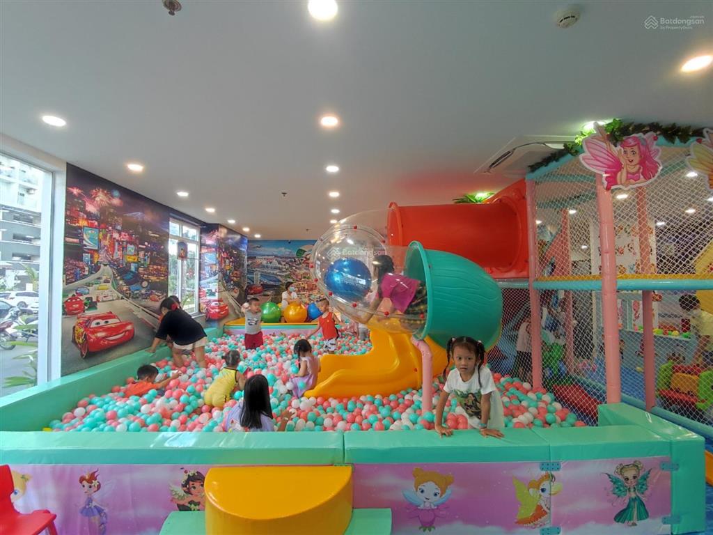 Chính chủ bán gấp căn góc 72m2 view quận 1 giá 3 tỷ (bao hết, tl)  tặng nội thất  vay được 1,8 tỷ