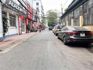 Bán mảnh đất 60m mặt ngõ 71 việt hưng đường thông ô tô 7 chỗ