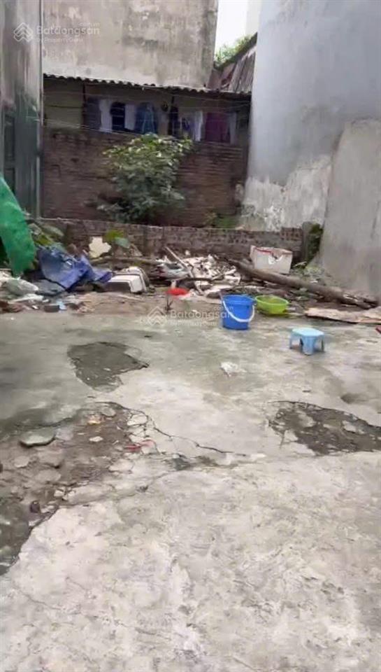 Trả nợ ngân hàng bán đất phố viên chiếu  80,5m²  đường 8m vỉa hè