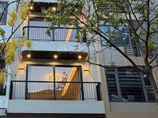 Trả ngân hàng gấp bán nhà tái định cư phố trạm vị trí đẹp, đường ô tô tránh