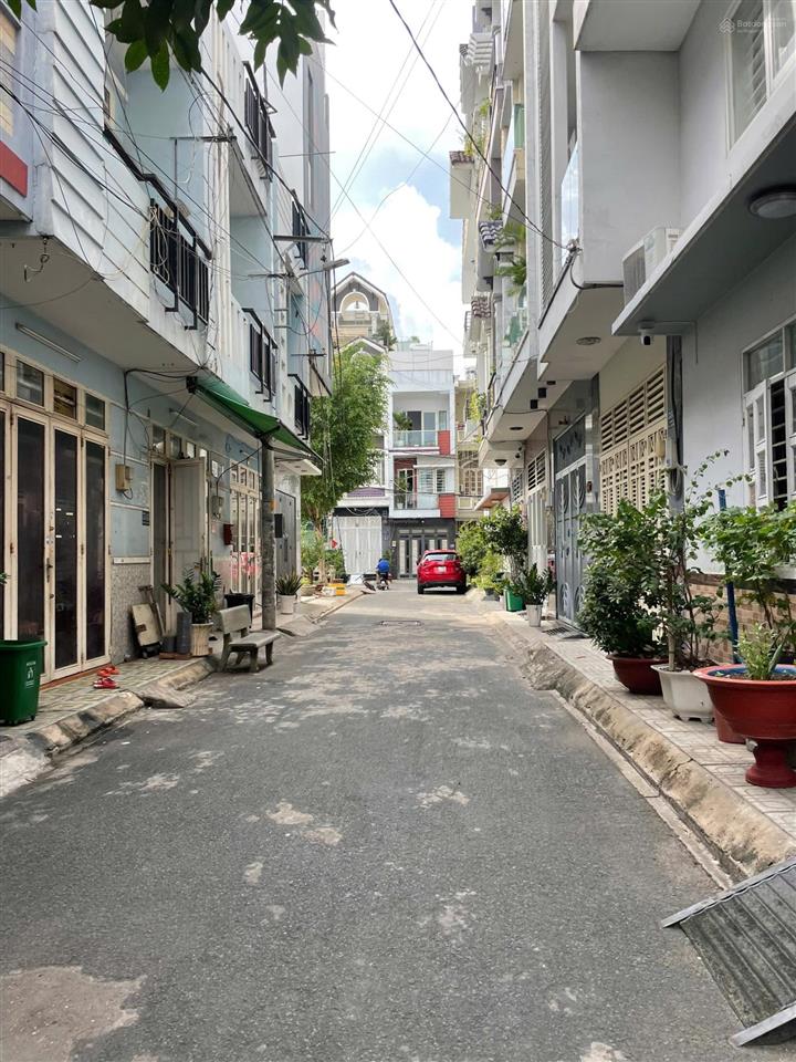 Bán nhà 60m² vuông vức p15 tân bình