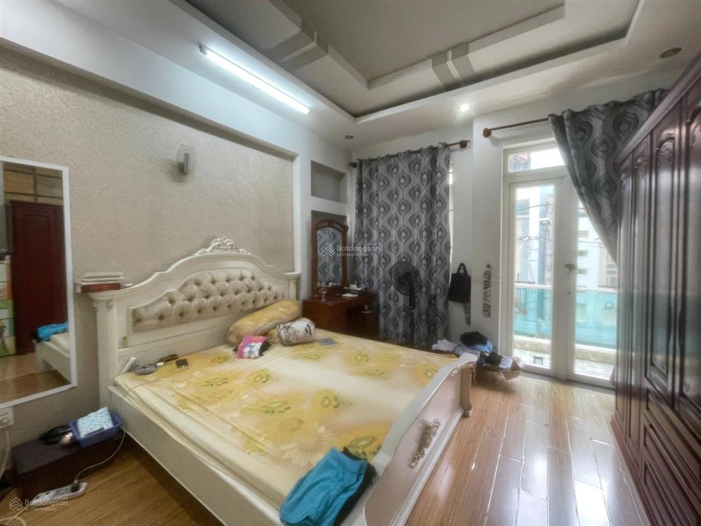 Bán nhà 60m² vuông vức p15 tân bình