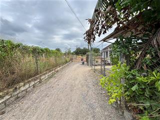 Suối tân  cam lâm 147.6m2 100 thổ cư sau trường mẫu giáo vàng anh giá 1 tỷ